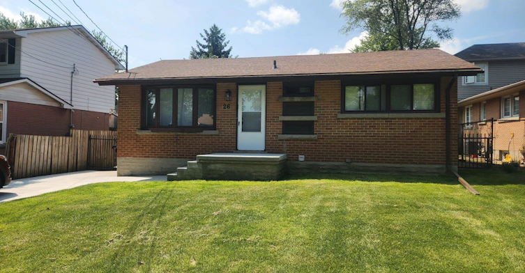 Lower-26 Grandfield Street, Hamilton, ON, L8T 2H2 - 2