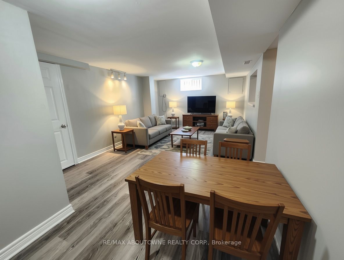 Lower-26 Grandfield Street, Hamilton, ON, L8T 2H2 - 9