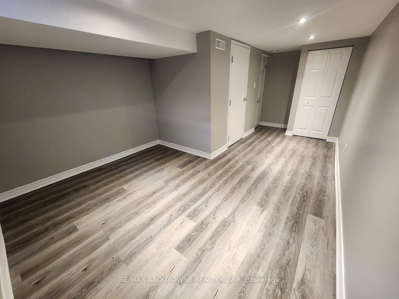 Lower-26 Grandfield Street, Hamilton, ON, L8T 2H2 - 16