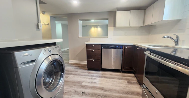 Lower-26 Grandfield Street, Hamilton, ON, L8T 2H2 - 6