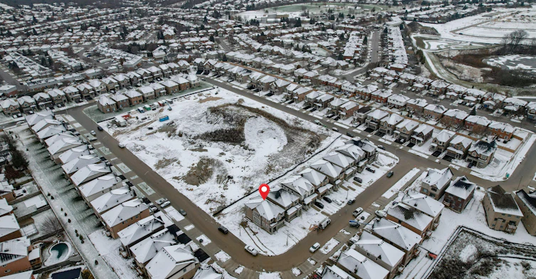 31 Garland Avenue, Cambridge, ON, N1T 0E7 - 46