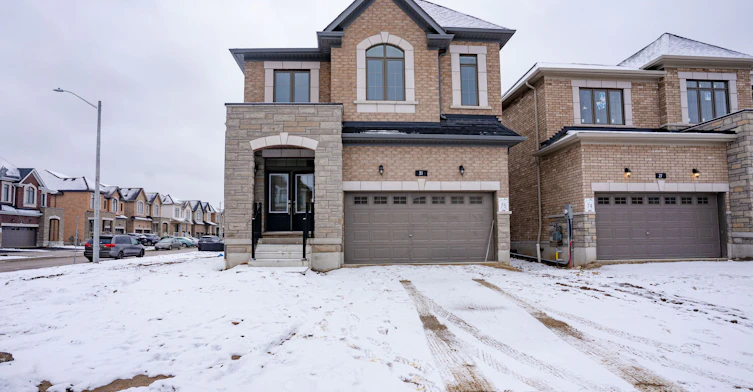 31 Garland Avenue, Cambridge, ON, N1T 0E7