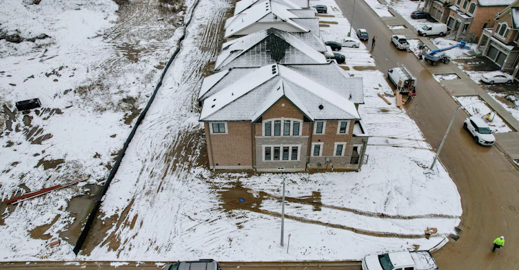31 Garland Avenue, Cambridge, ON, N1T 0E7 - 40