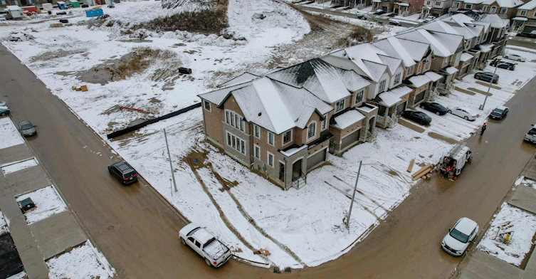31 Garland Avenue, Cambridge, ON, N1T 0E7 - 41
