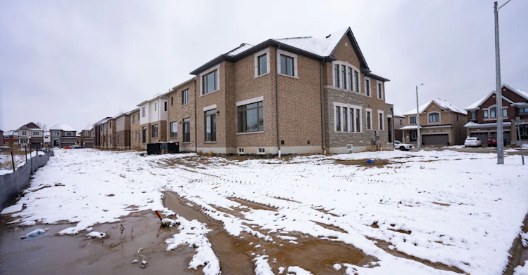 31 Garland Avenue, Cambridge, ON, N1T 0E7 - 38