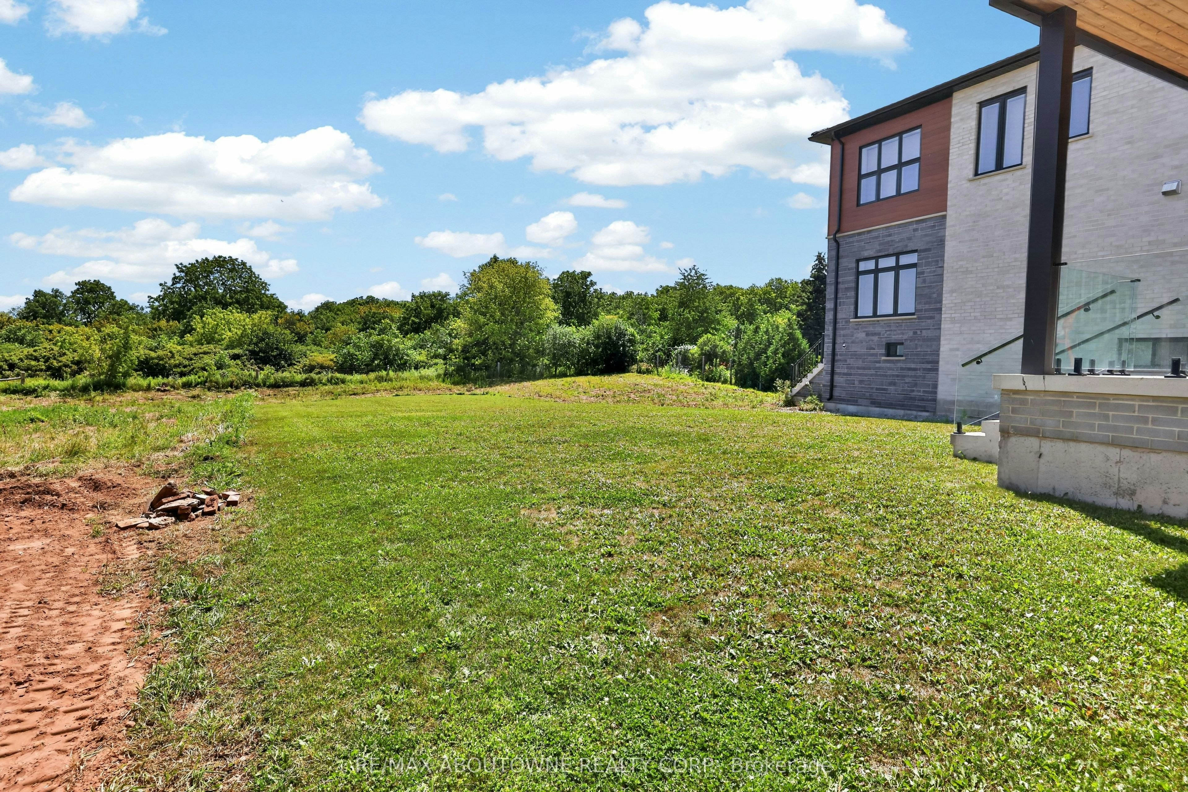 70 Upper Mount Albion Road, Hamilton, ON, L8J 2S1 - 41
