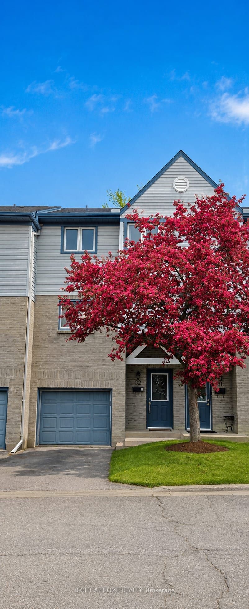 32-589 Beechwood Drive N, Waterloo, ON, N2T 2K9