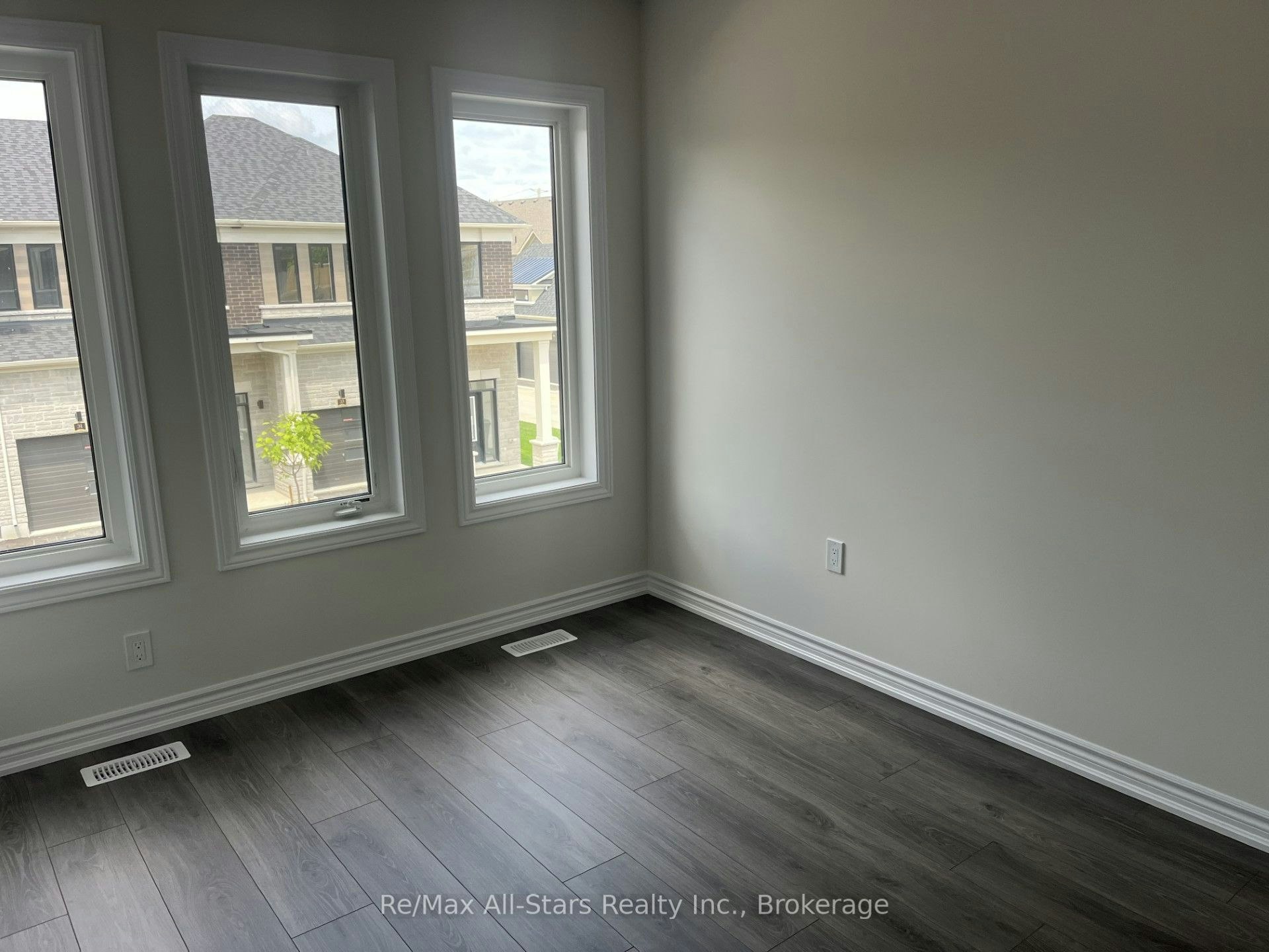 30 Ingle Way, Kawartha Lakes, ON, K9V 5V7 - 10