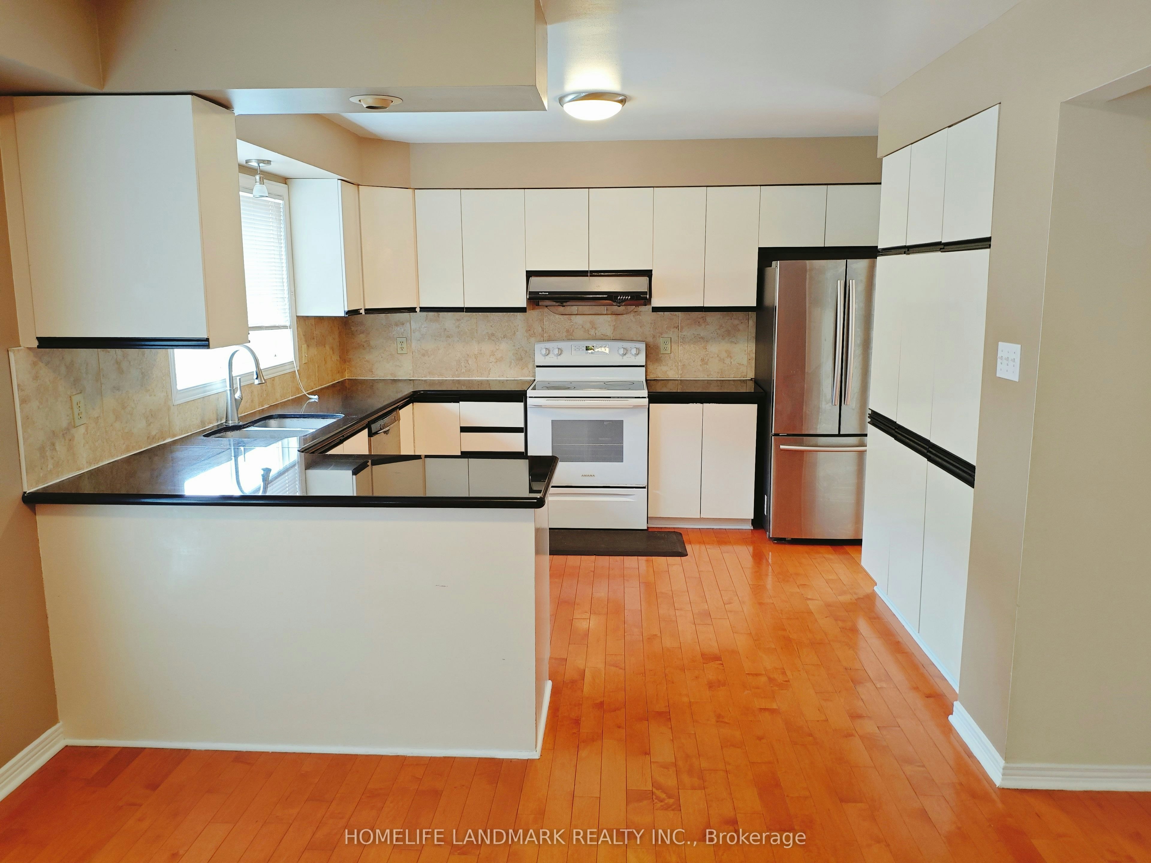8 Opal Lane, Ottawa, ON, K2J 2V7 - 2