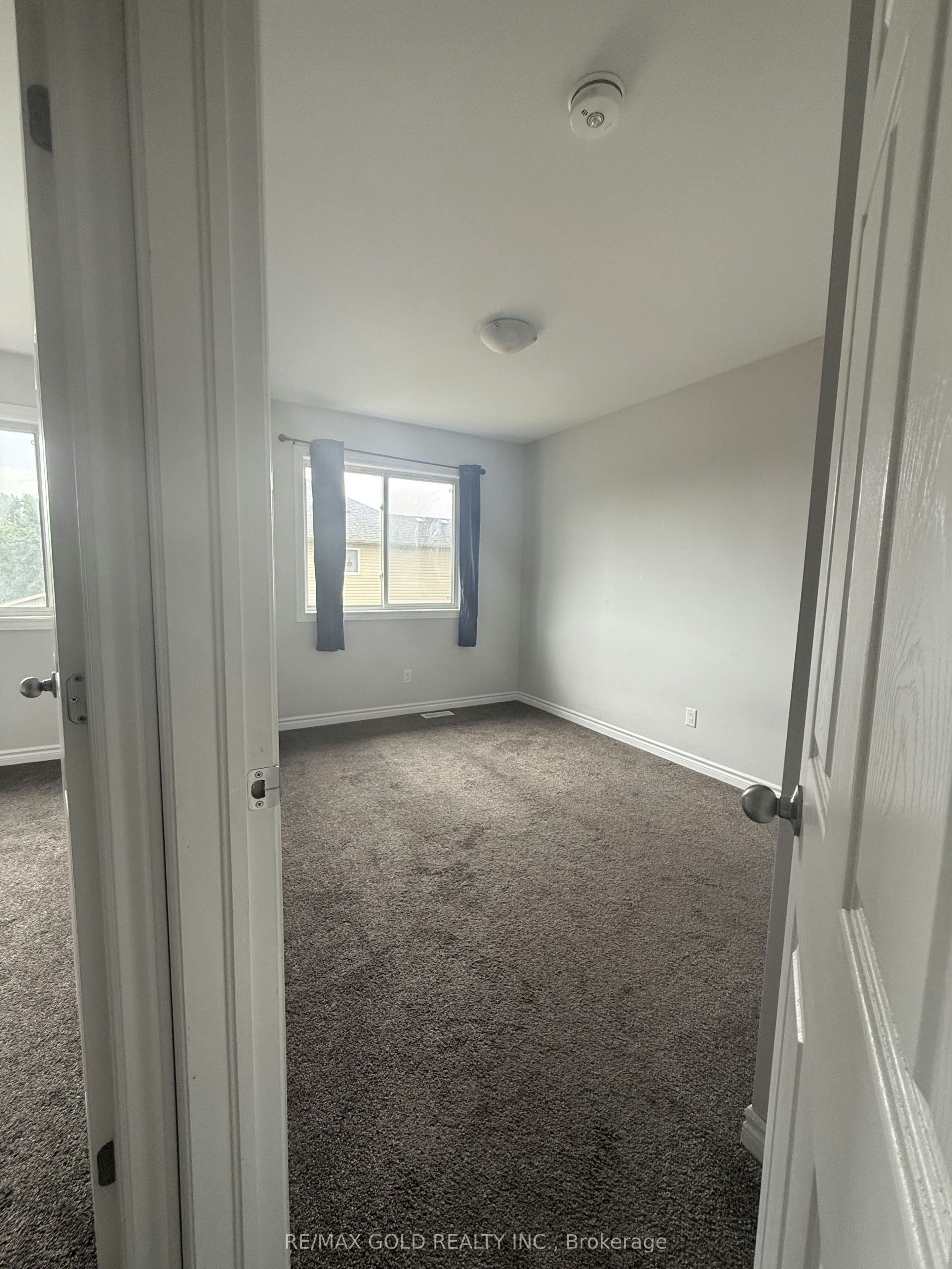 1183 Duke Street, Cambridge, ON, N3H 3V6 - 8