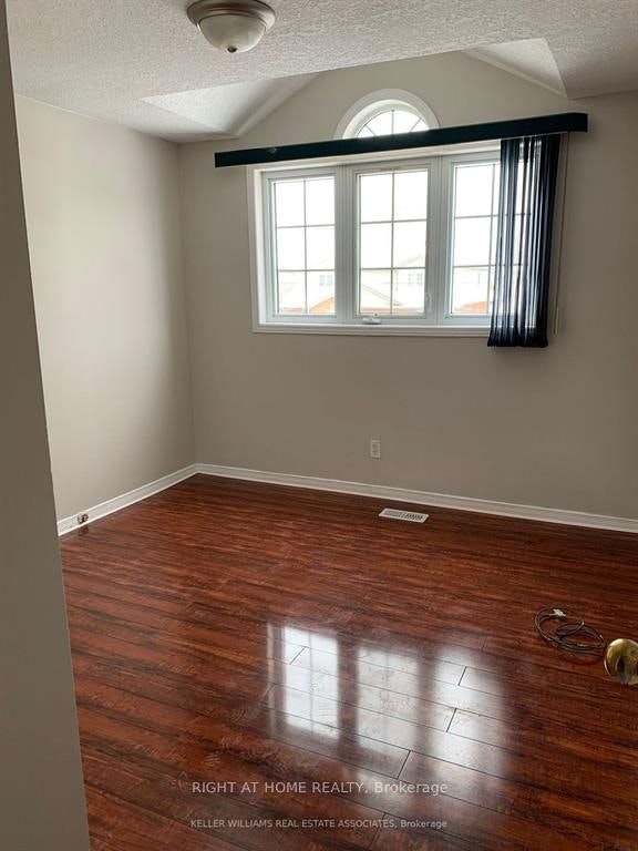 55 Activa Avenue, Kitchener, ON, N2E 3R3 - 6