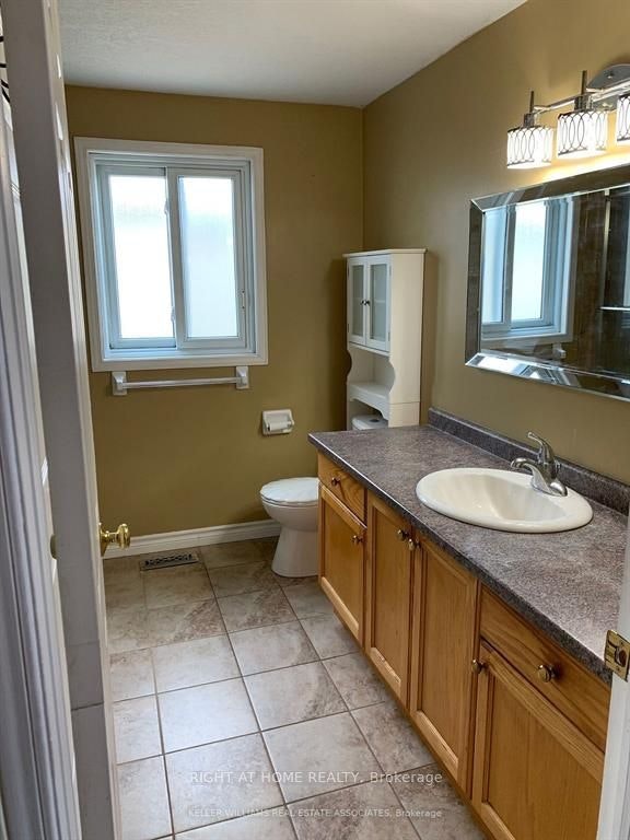 55 Activa Avenue, Kitchener, ON, N2E 3R3 - 9
