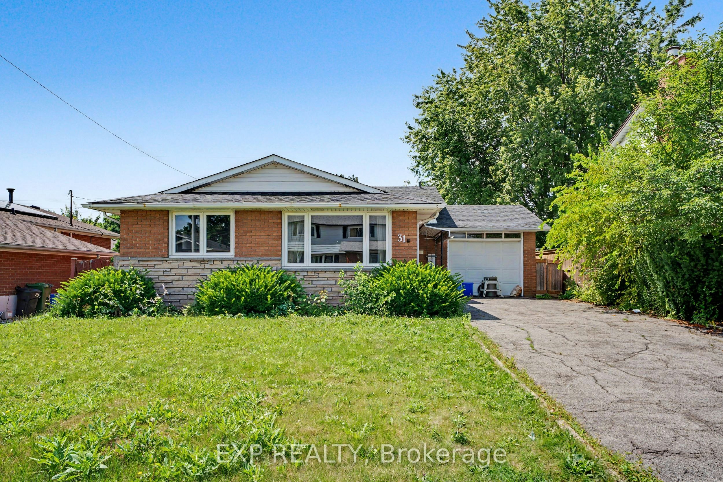 31 Darlington Drive, Hamilton, ON, L9C 2L8