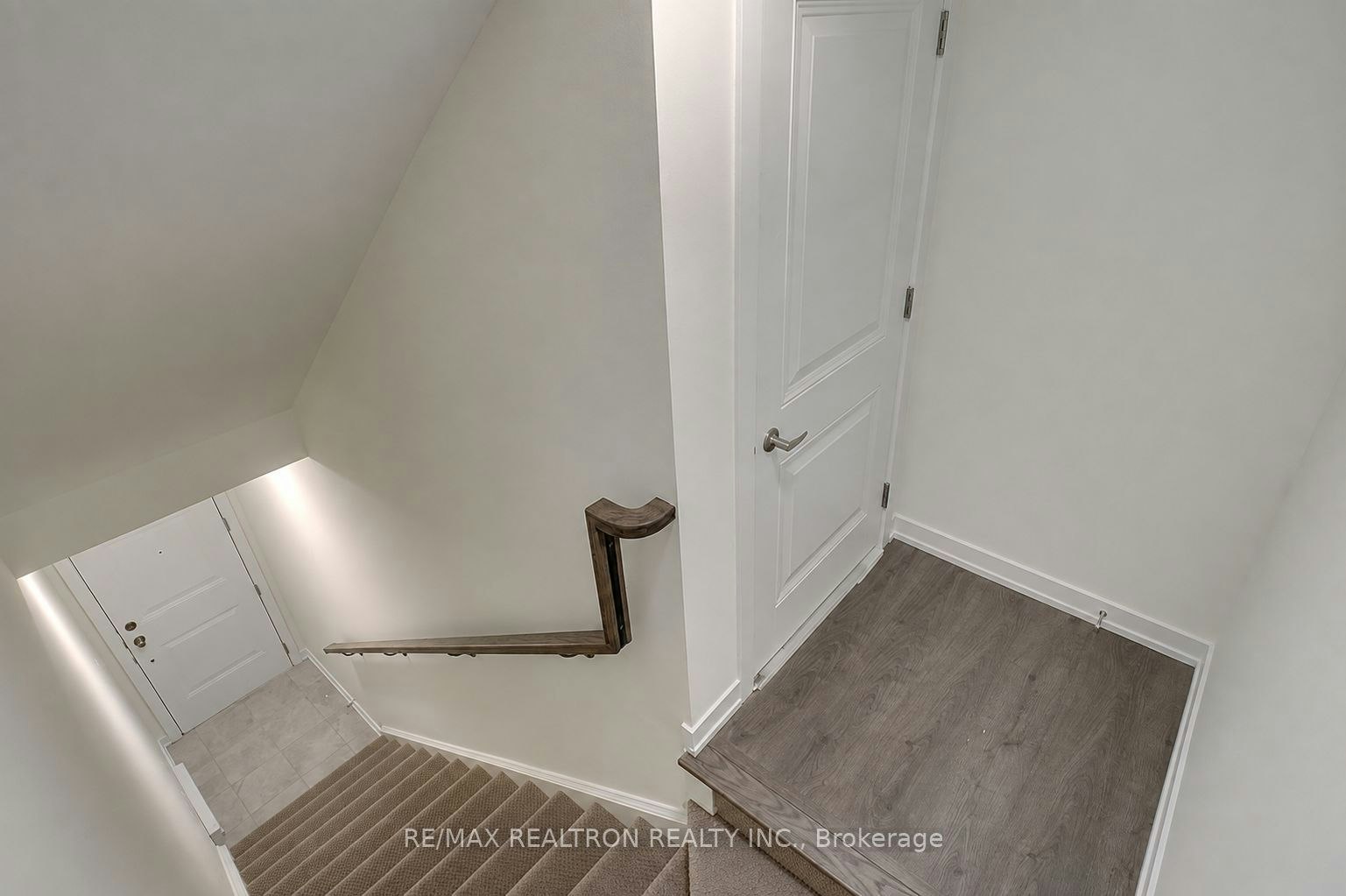 1104-160 Densmore Road, Cobourg, ON, K9A 4J9 - 3