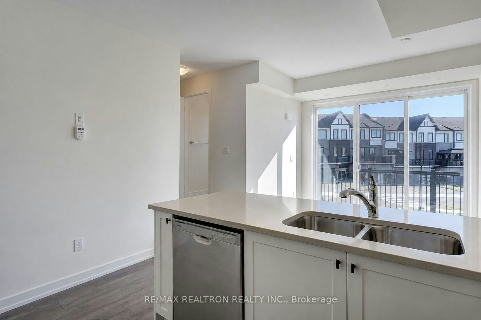 1104-160 Densmore Road, Cobourg, ON, K9A 4J9 - 11