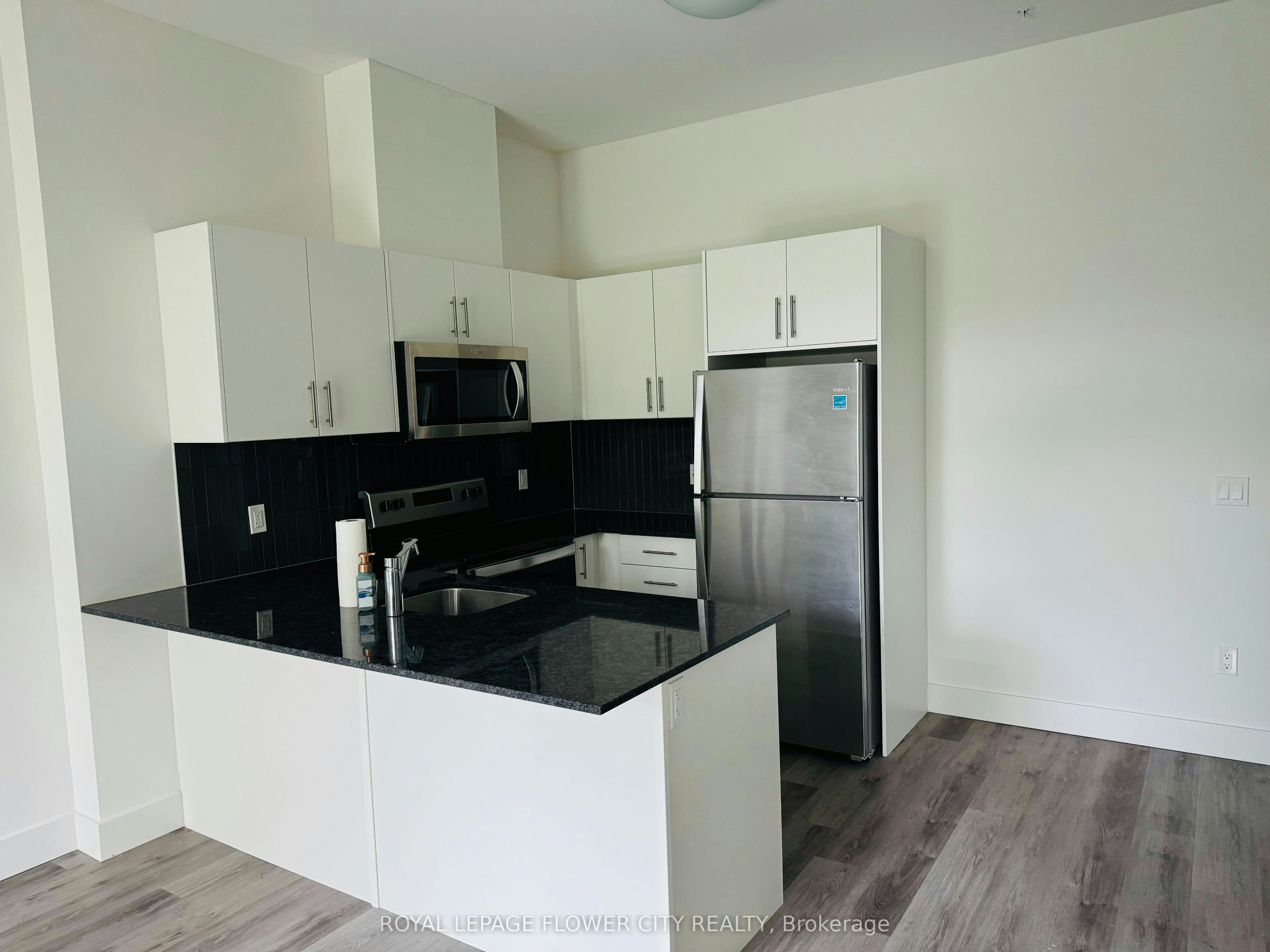 108-103 Roger Street, Waterloo, ON, N2J 0G2 - 5