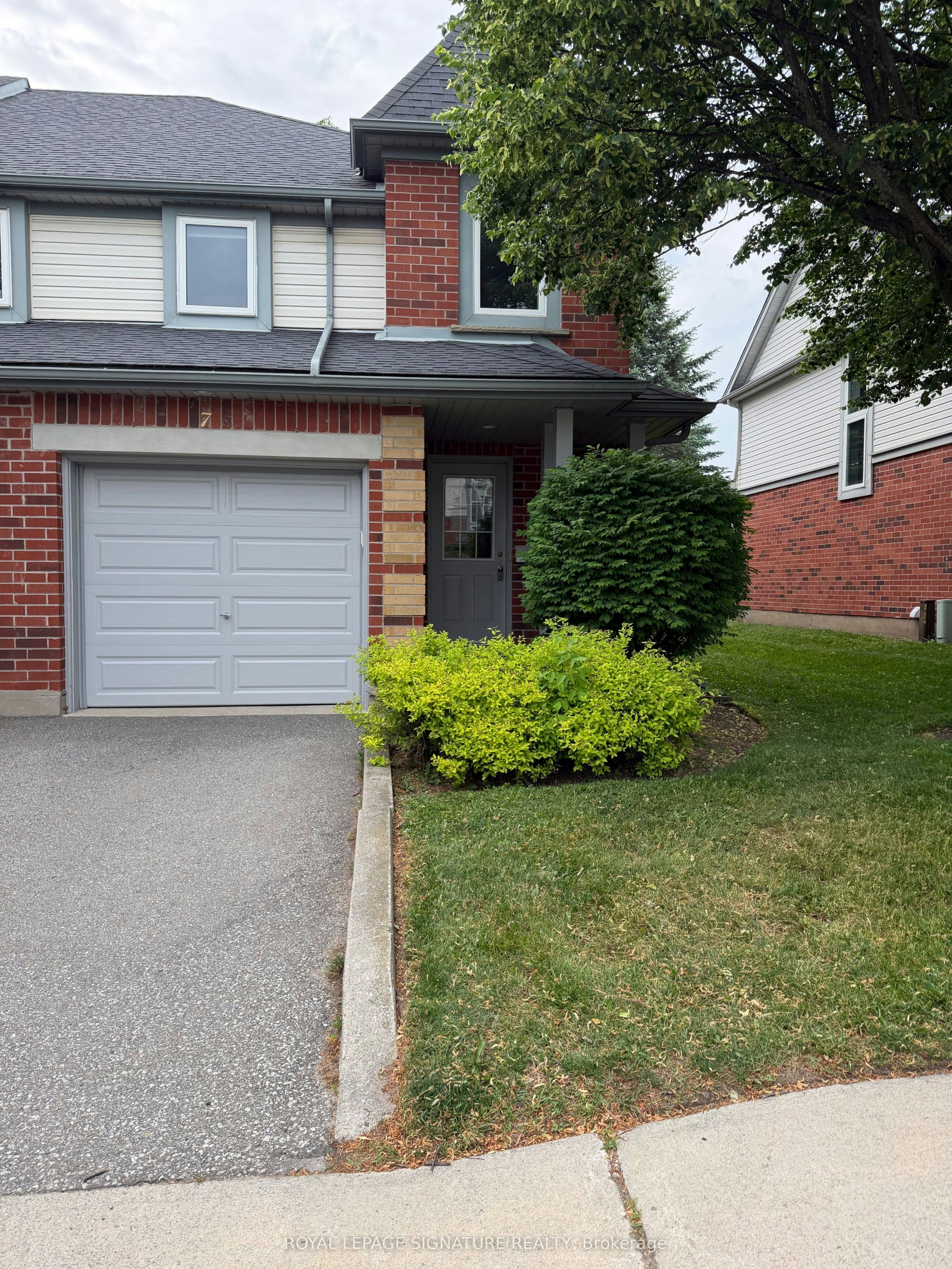 7-920 Edinburgh Road S, Guelph, ON, N1G 5C6 - 2