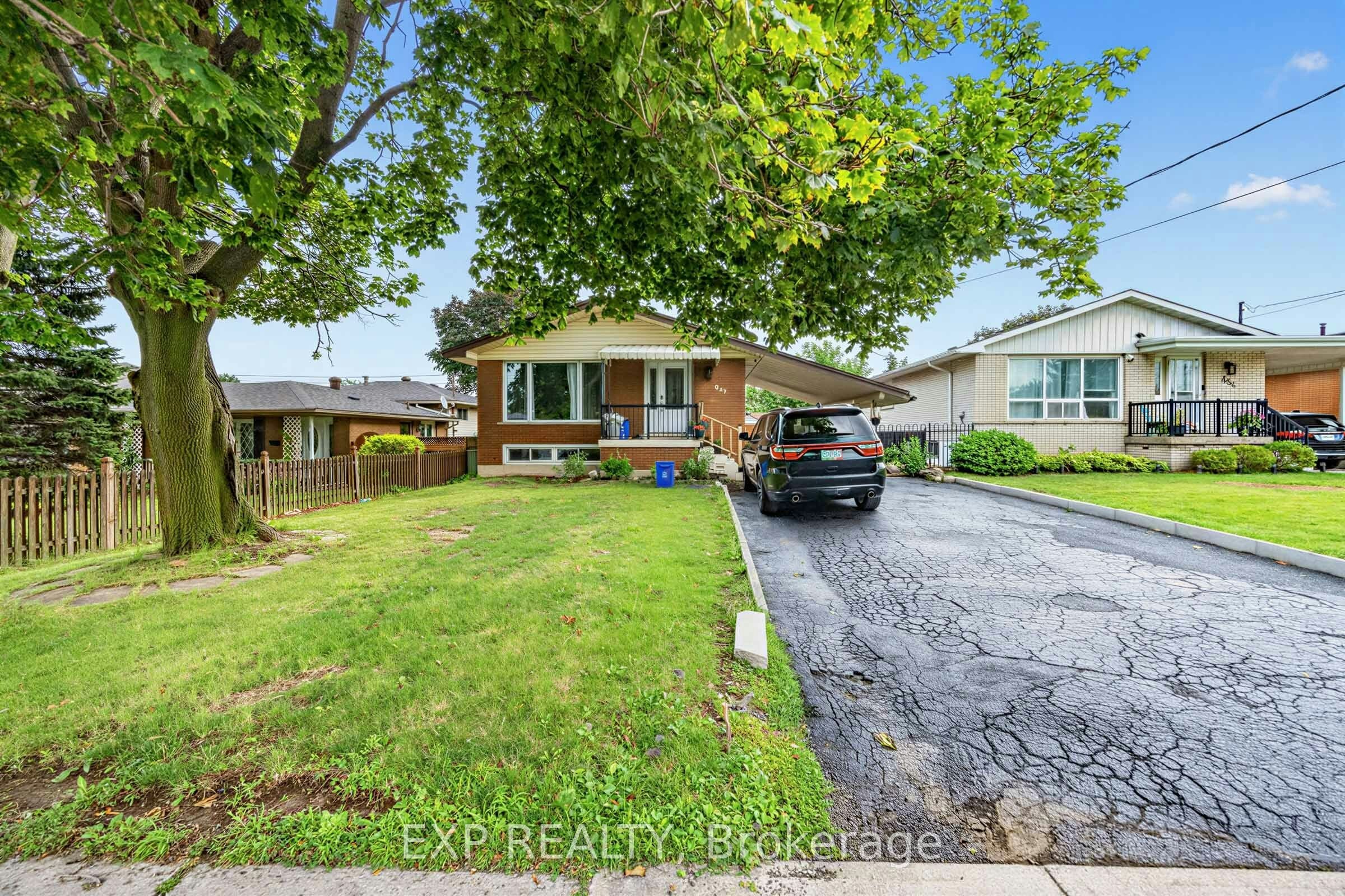 LOWER-847 Upper Ottawa Street, Hamilton, ON, L8T 3V4