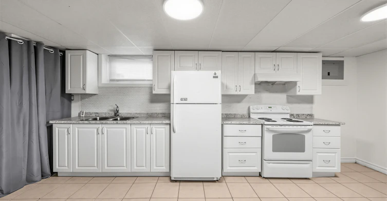 LOWER-847 Upper Ottawa Street, Hamilton, ON, L8T 3V4 - 3