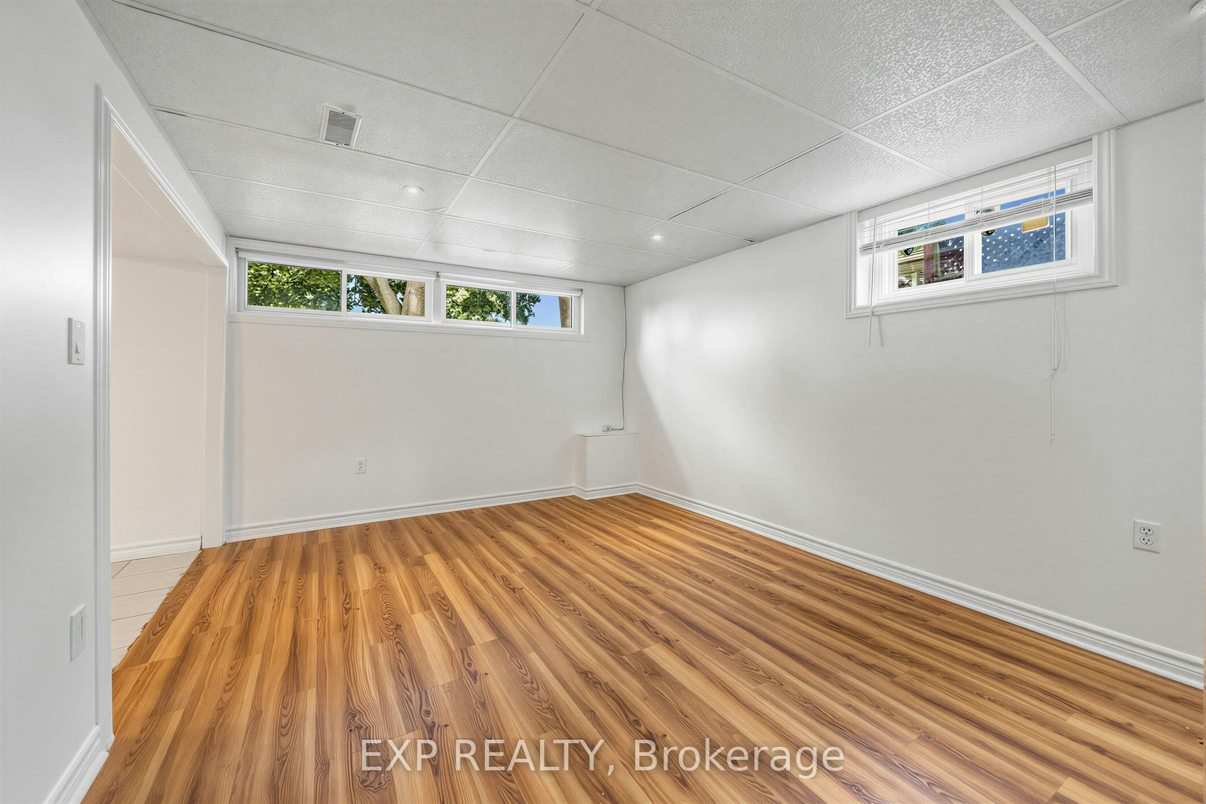 LOWER-847 Upper Ottawa Street, Hamilton, ON, L8T 3V4 - 7