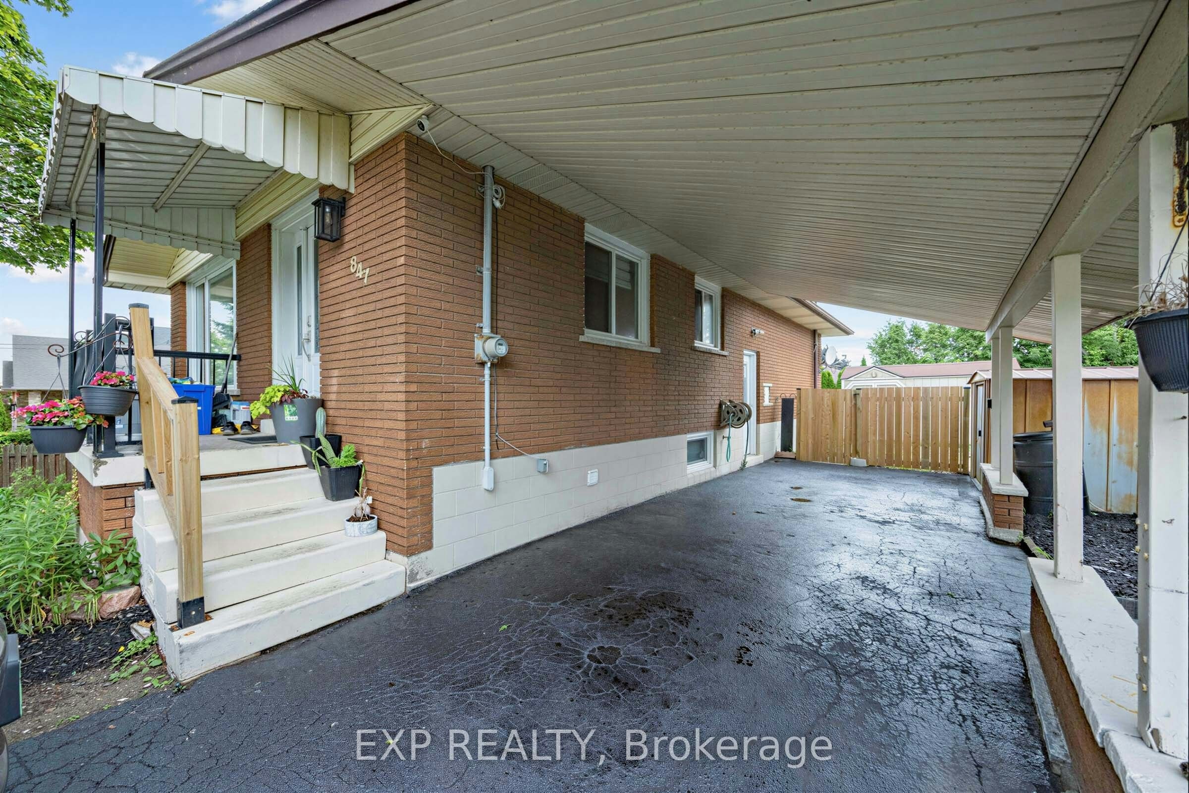 LOWER-847 Upper Ottawa Street, Hamilton, ON, L8T 3V4 - 22