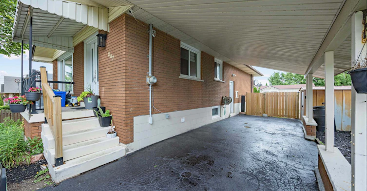 LOWER-847 Upper Ottawa Street, Hamilton, ON, L8T 3V4 - 22