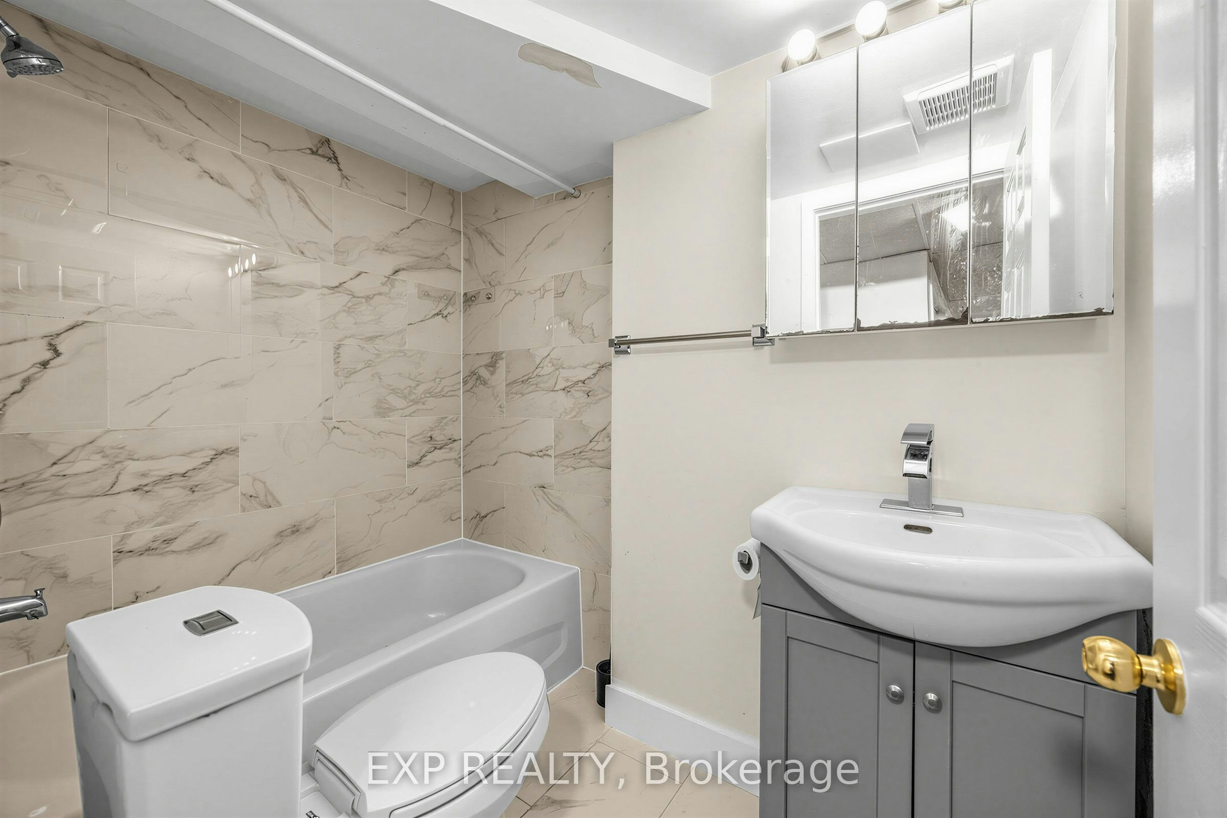 LOWER-847 Upper Ottawa Street, Hamilton, ON, L8T 3V4 - 18