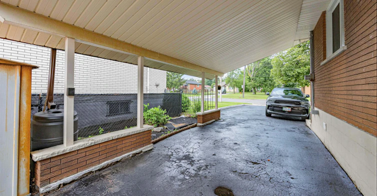 LOWER-847 Upper Ottawa Street, Hamilton, ON, L8T 3V4 - 24