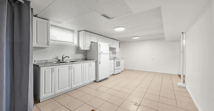 LOWER-847 Upper Ottawa Street, Hamilton, ON, L8T 3V4 - 2