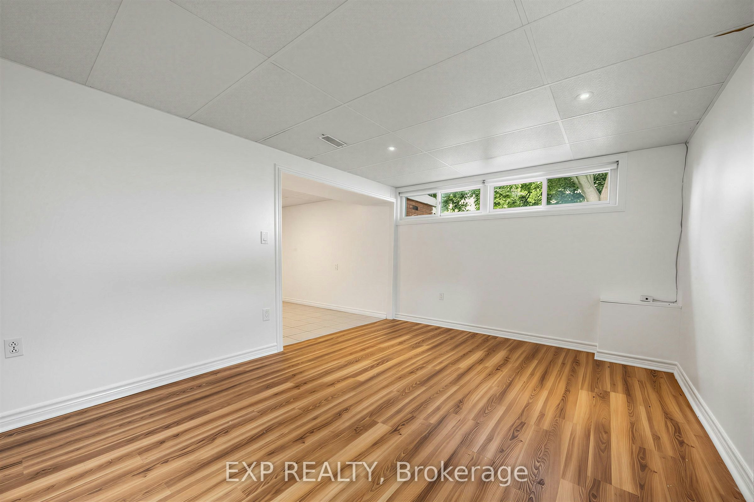 LOWER-847 Upper Ottawa Street, Hamilton, ON, L8T 3V4 - 8