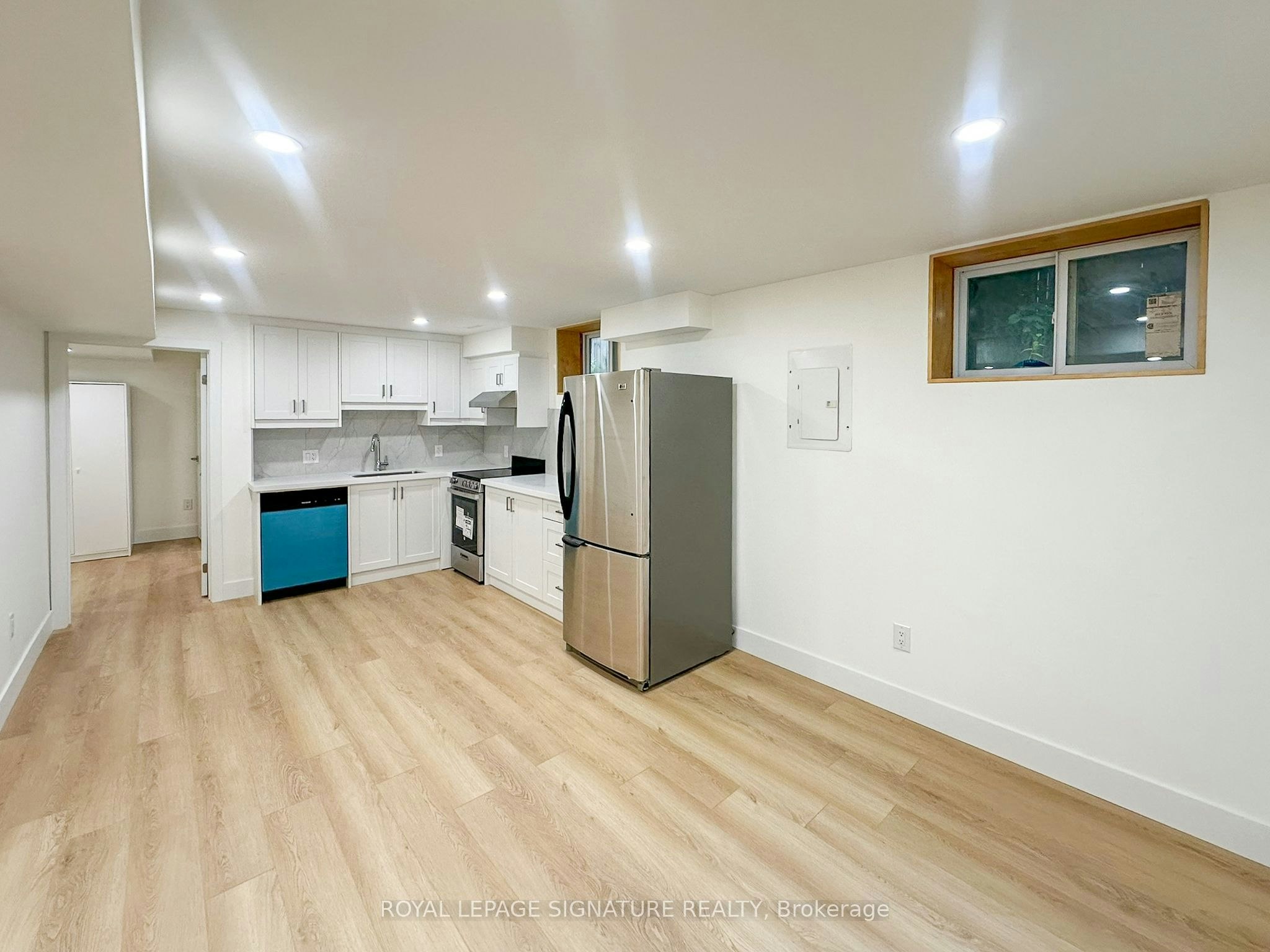 A102-27 Millen Avenue, Hamilton, ON, L9A 2T5 - 8