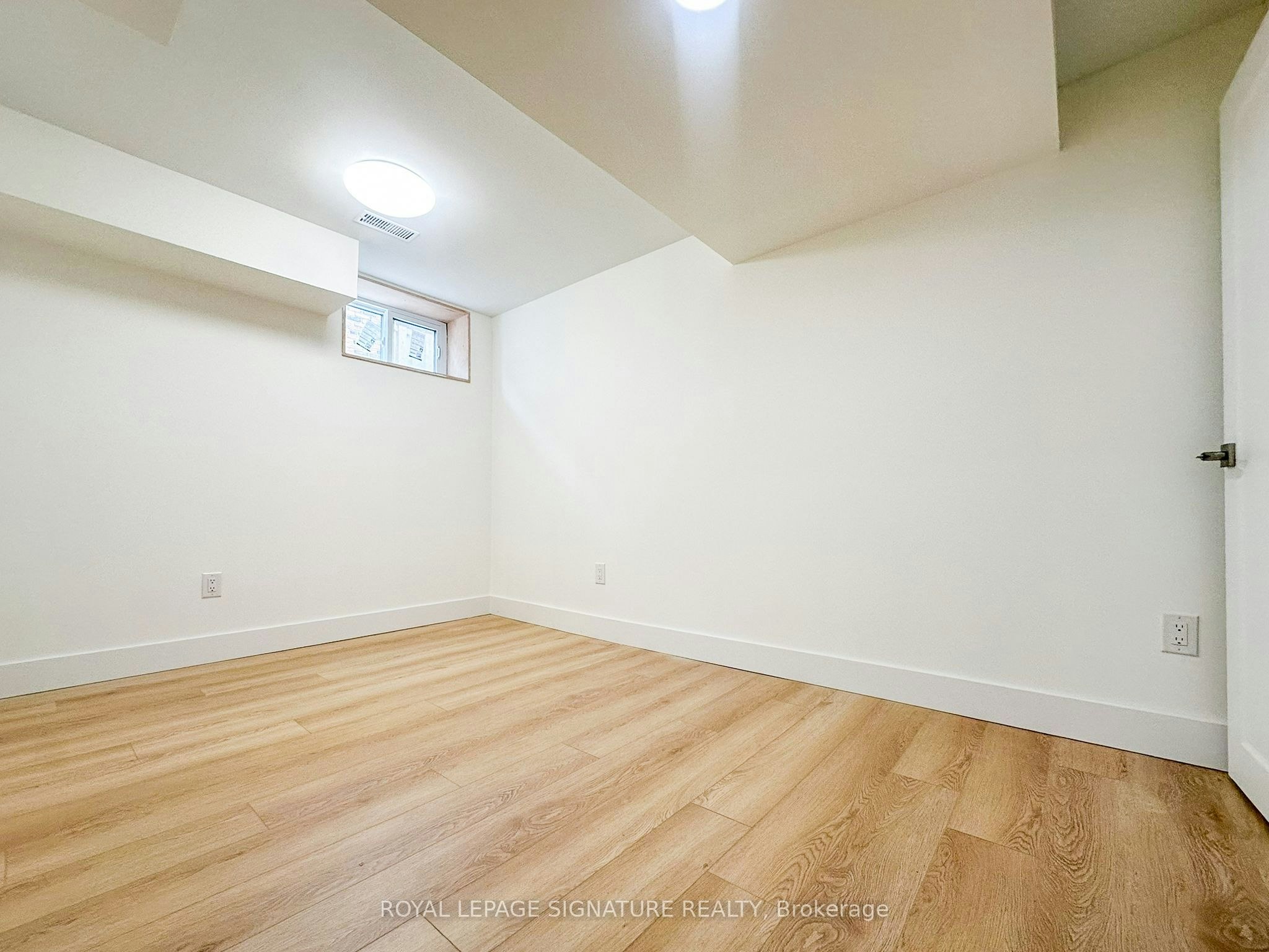 A102-27 Millen Avenue, Hamilton, ON, L9A 2T5 - 13