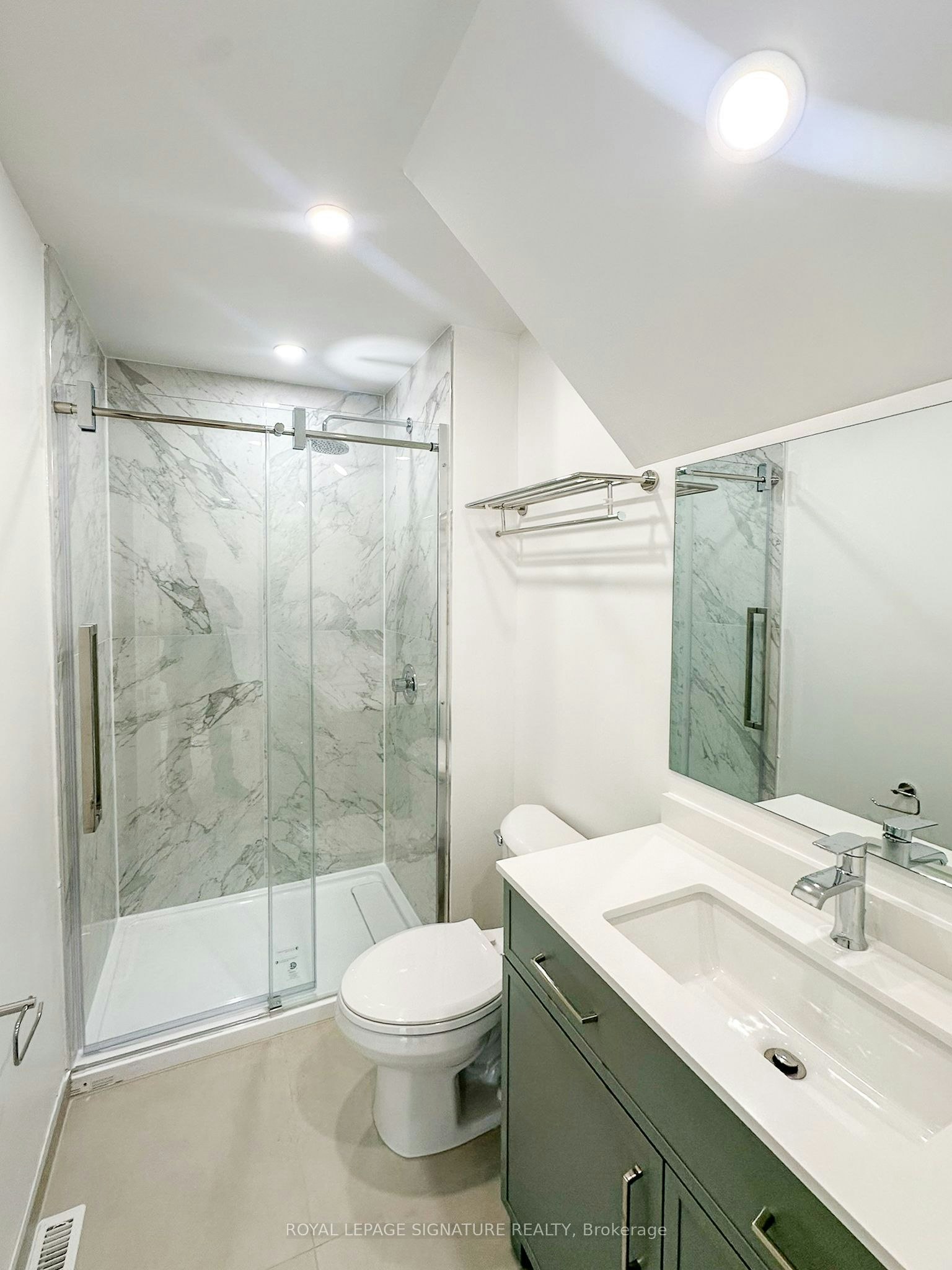 A112-27 Millen Avenue, Hamilton, ON, L9A 2T5 - 3