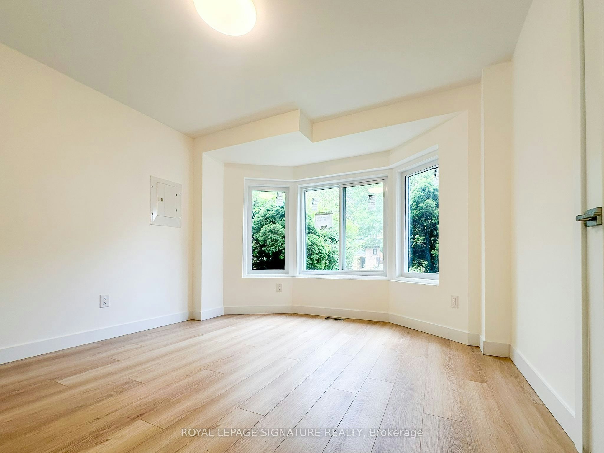 A112-27 Millen Avenue, Hamilton, ON, L9A 2T5 - 6