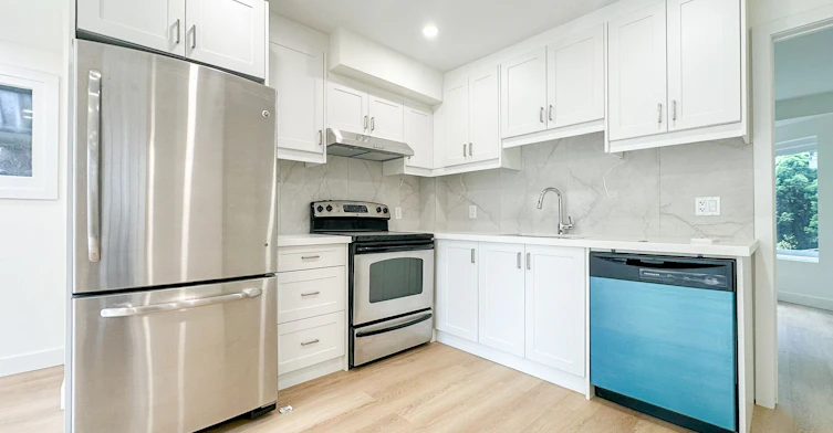A112-27 Millen Avenue, Hamilton, ON, L9A 2T5 - 9