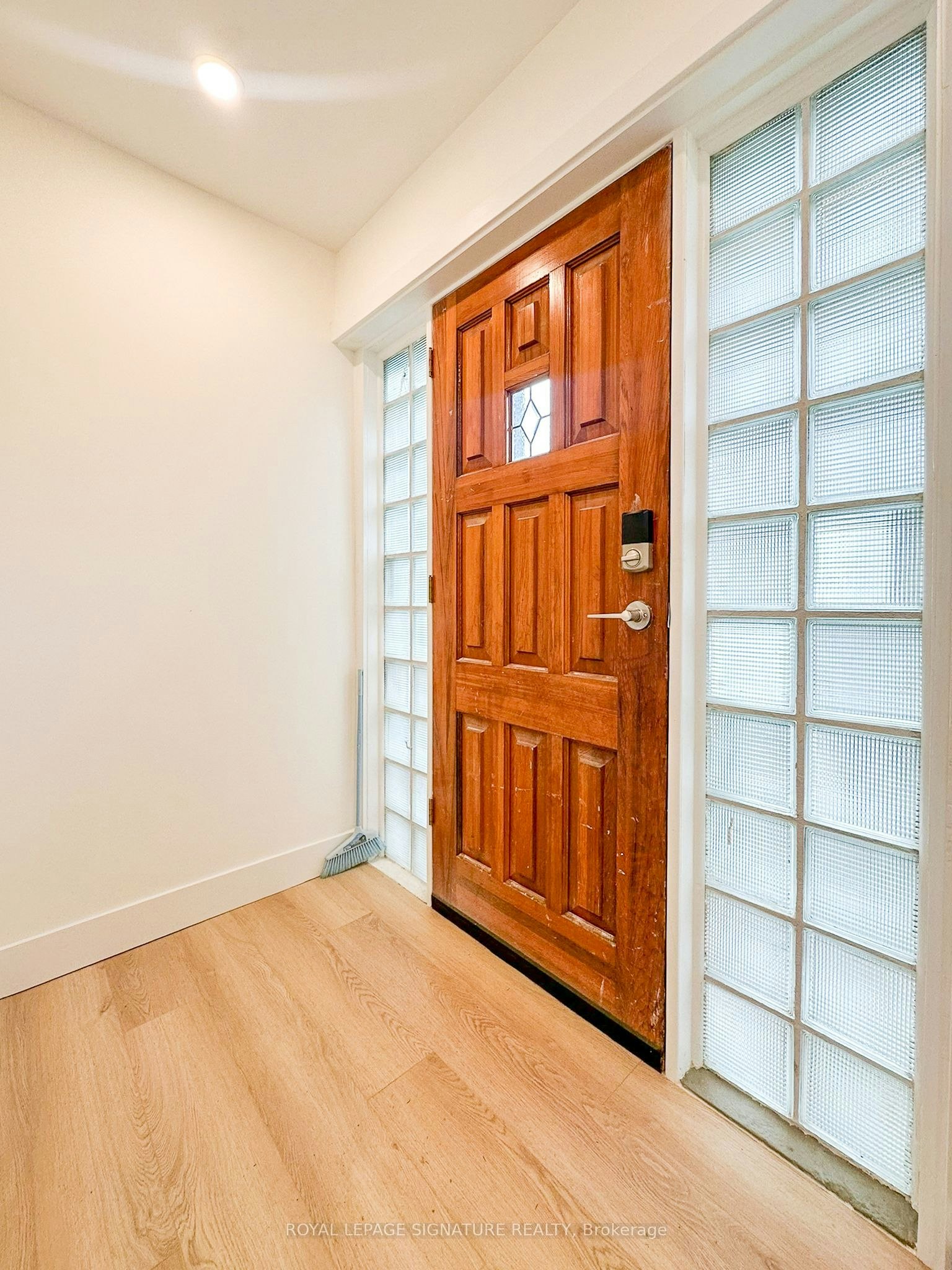 A122-27 Millen Avenue, Hamilton, ON, L9A 2T5 - 4