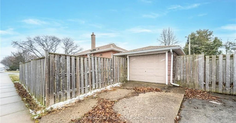 Upper Floor Only-364 East 14th Street, Hamilton, ON, L9A 4C4 - 29