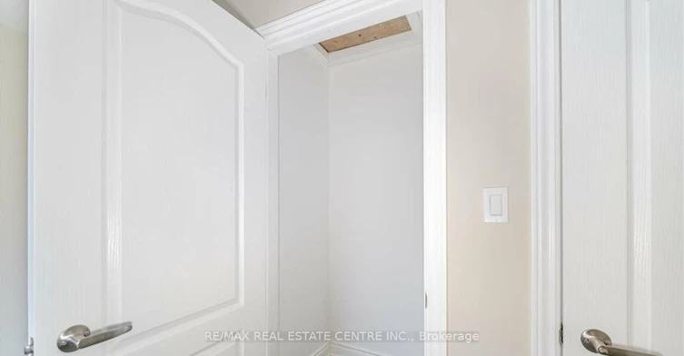 Upper Floor Only-364 East 14th Street, Hamilton, ON, L9A 4C4 - 25