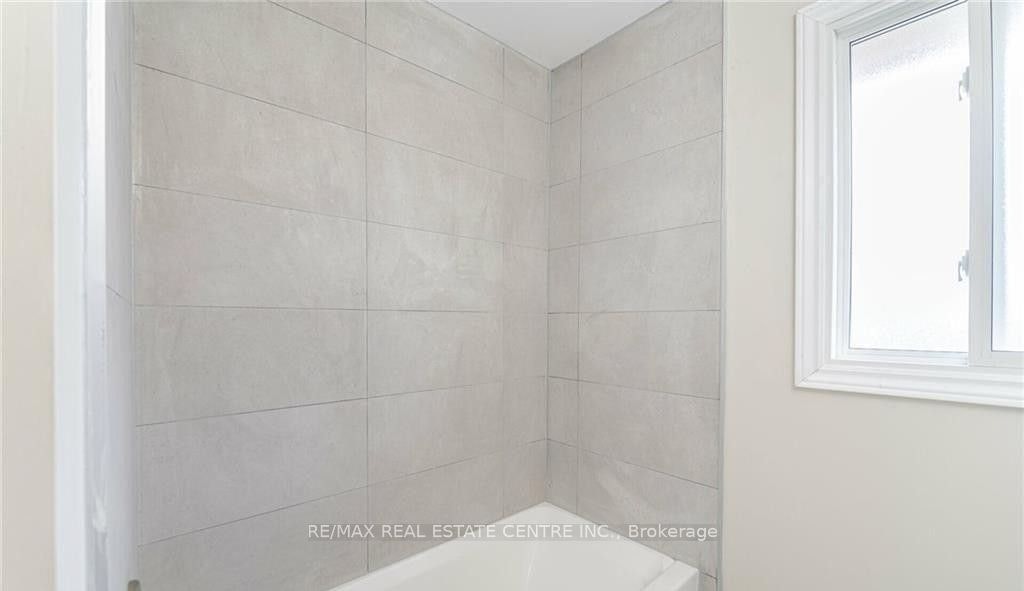 Upper Floor Only-364 East 14th Street, Hamilton, ON, L9A 4C4 - 24