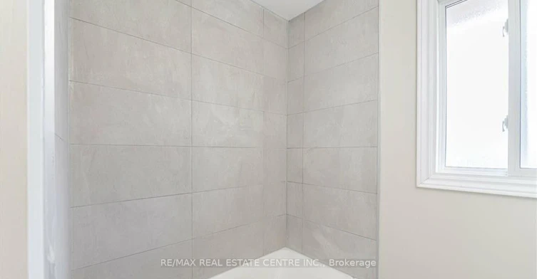 Upper Floor Only-364 East 14th Street, Hamilton, ON, L9A 4C4 - 24