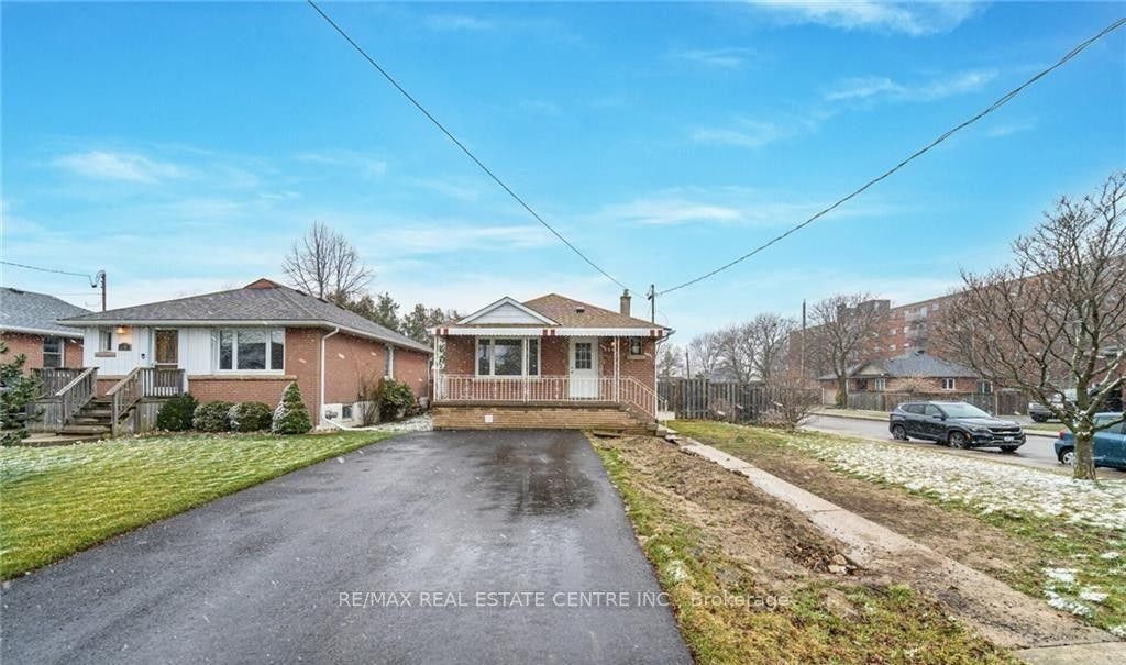 Upper Floor Only-364 East 14th Street, Hamilton, ON, L9A 4C4