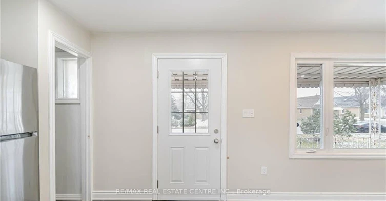 Upper Floor Only-364 East 14th Street, Hamilton, ON, L9A 4C4 - 6