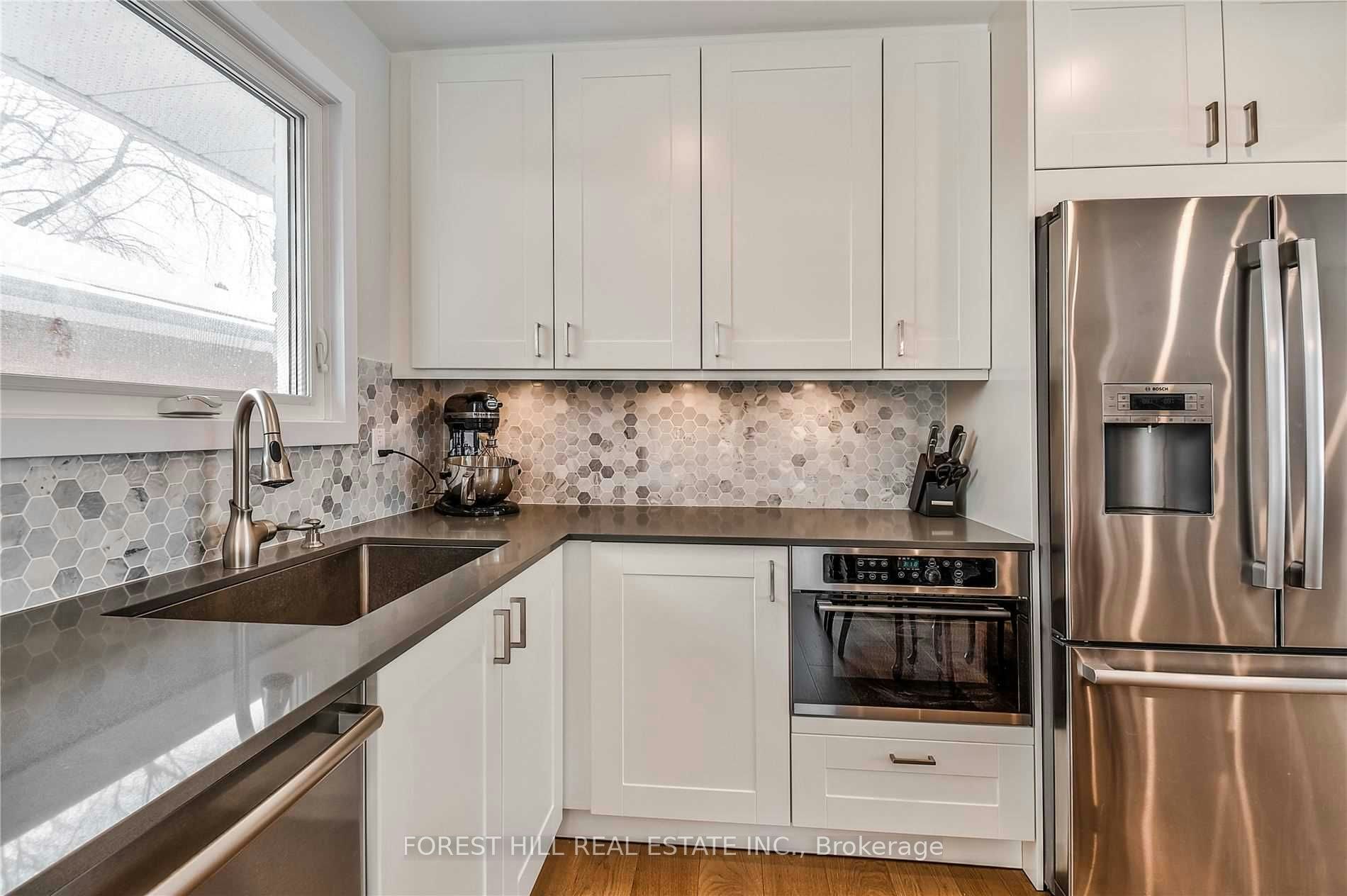 3 Shakespeare Drive, Guelph, ON, N1E 6G5 - 4