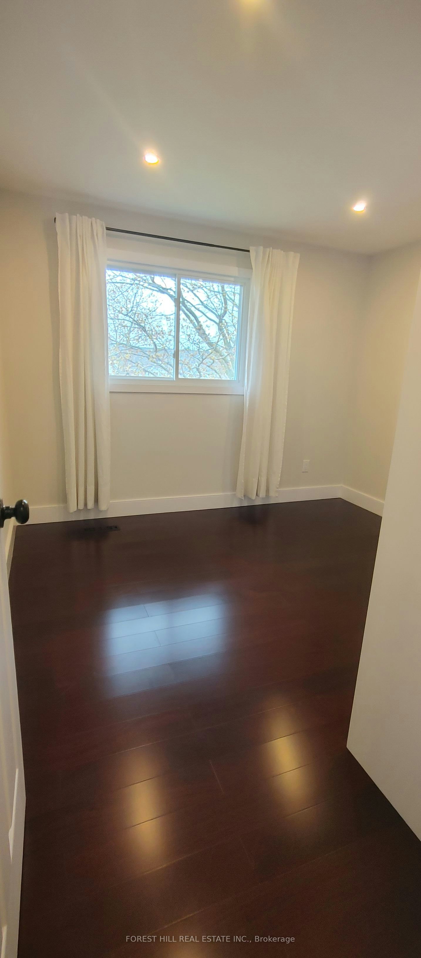 3 Shakespeare Drive, Guelph, ON, N1E 6G5 - 8