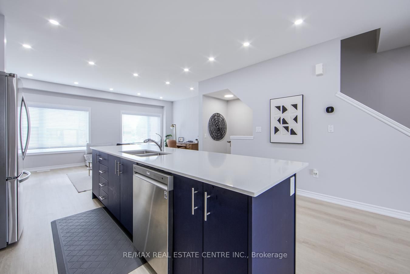 52 Sentinel Lane, Hamilton, ON, L9C 0E8 - 17