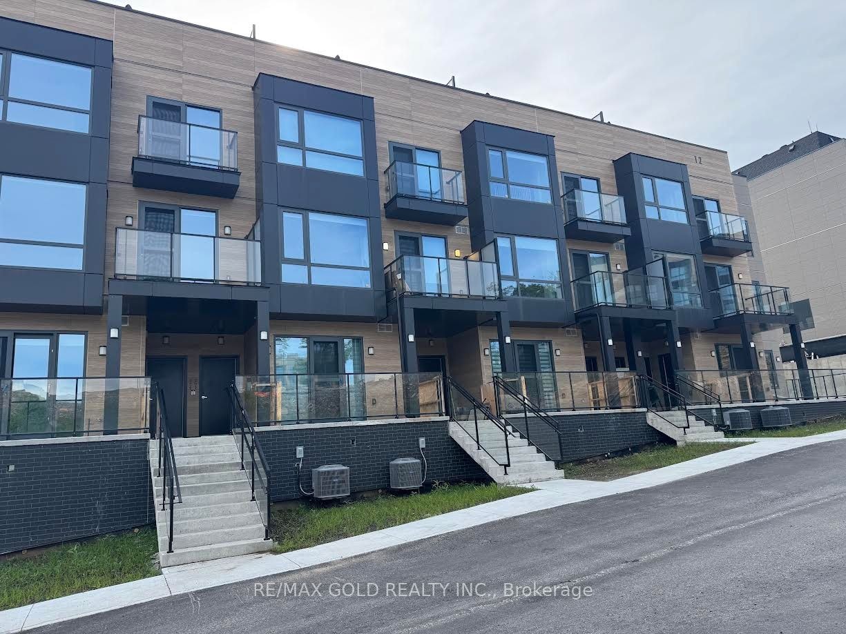 207-12 Suncrest Lane, Huntsville, ON, P1H 1G1