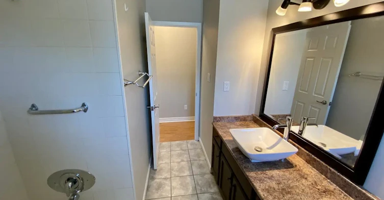Upper-92 Leaside Drive, Welland, ON, L3C 6B2 - 5