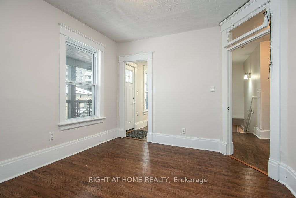 2-94 Scott Street, Kitchener, ON, N2H 2R5 - 4