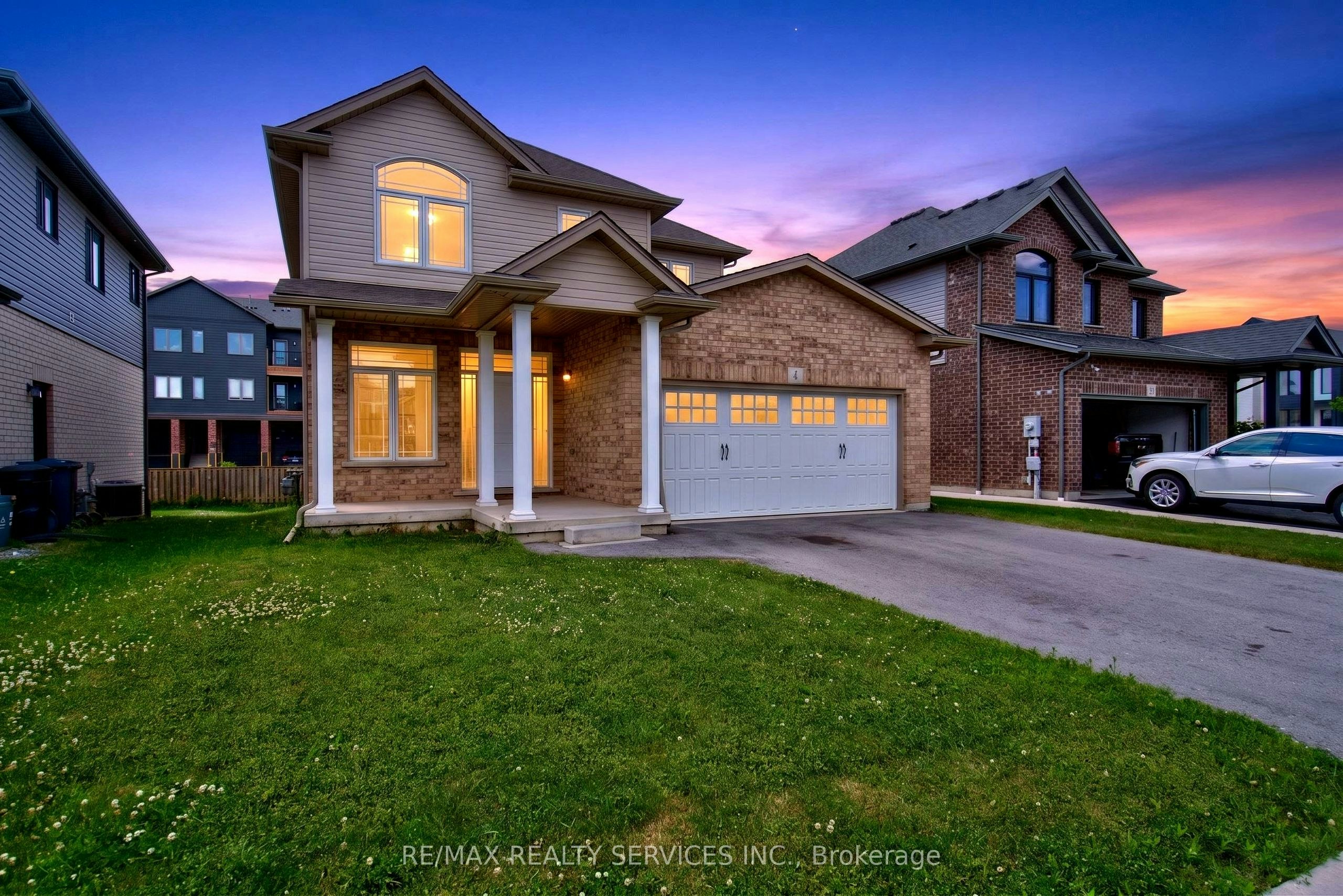 4 Bergenstein Crescent, Pelham, ON, L3E 0G7