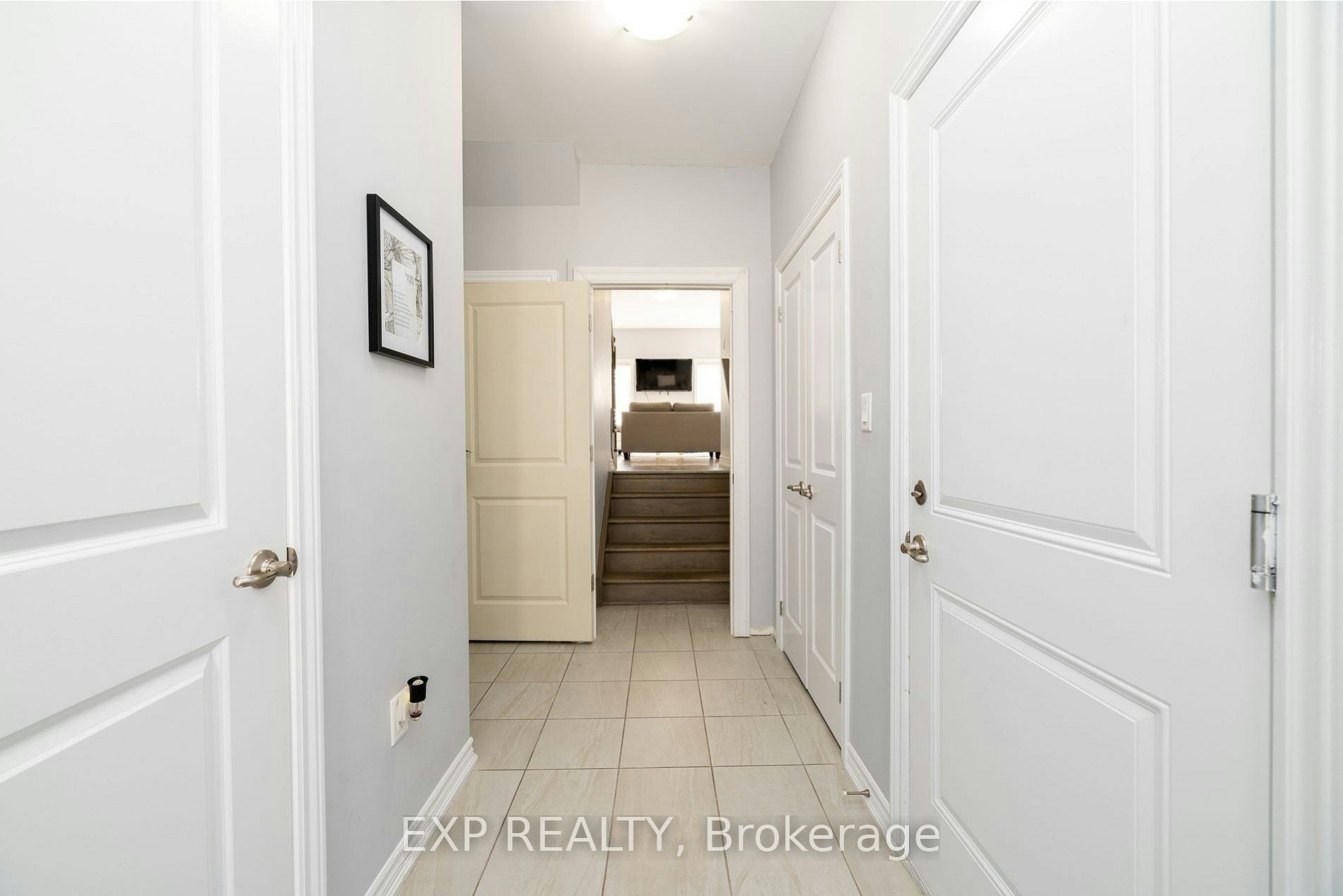 44 (Main)-324 Equestrian Way, Cambridge, ON, N3E 0E2 - 3